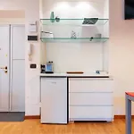Frisi Fast Wifi Aircon Flexyrent